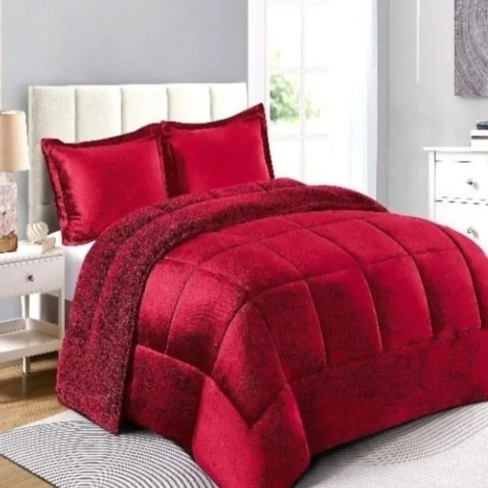 Luxurious Comforter 3 pc Set